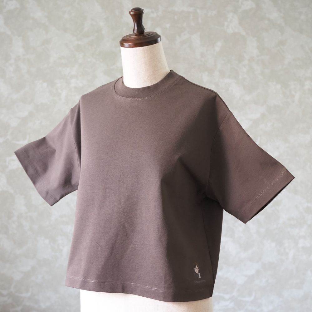 ショートボクシーTシャツ