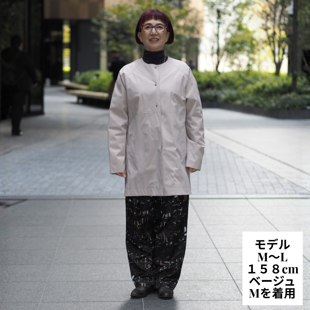 ノーカラーダウンハーフコート